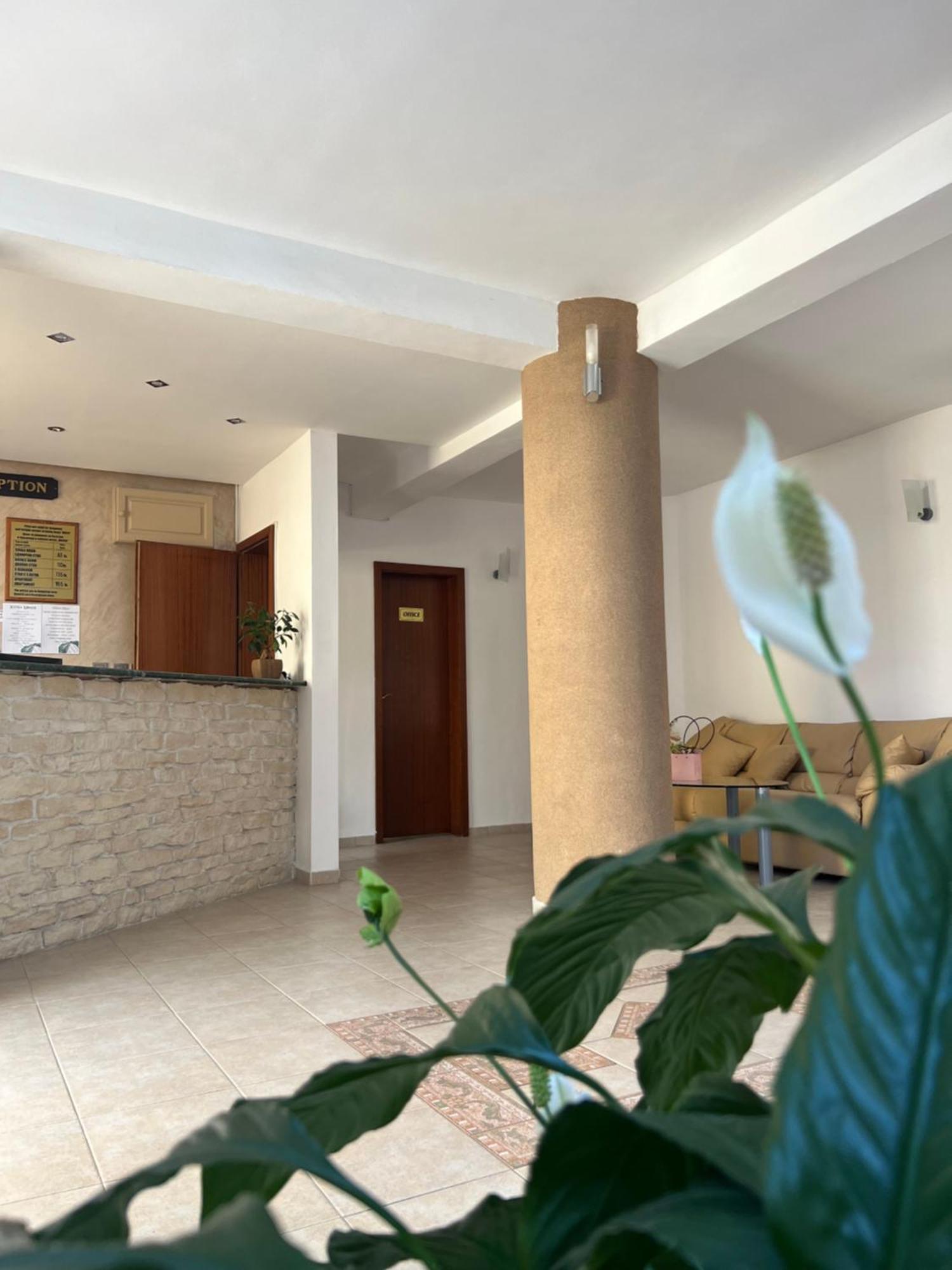 Family Hotel Milev Sveti Vlas Exterior foto