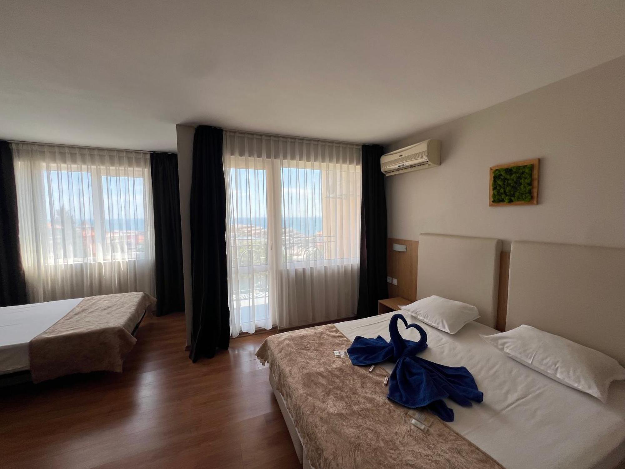 Family Hotel Milev Sveti Vlas Exterior foto